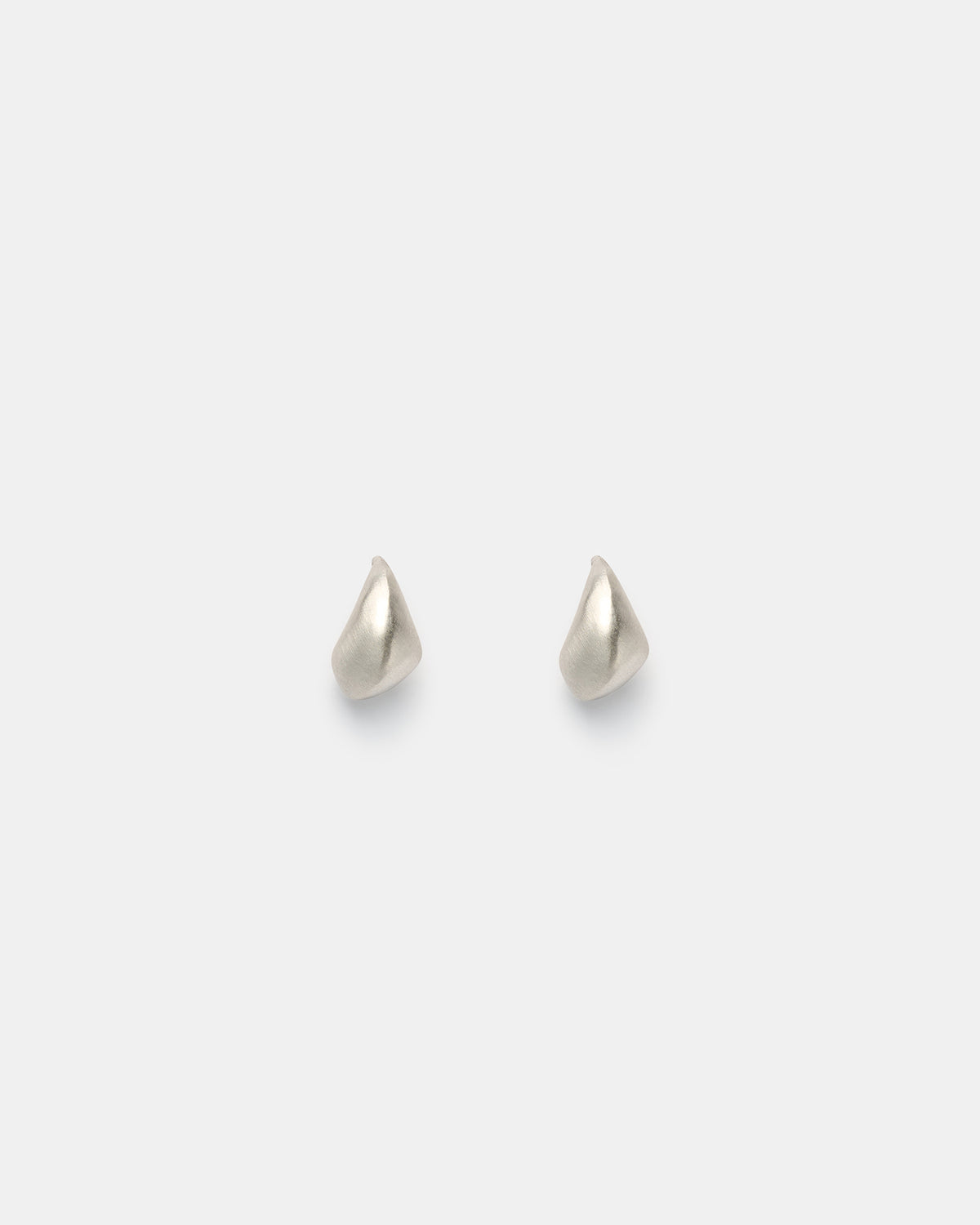 Nero Studs